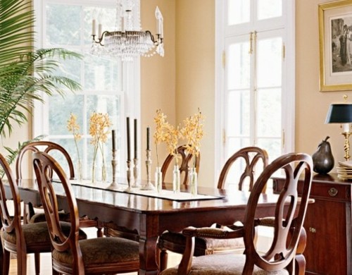 Esszimmer - Esstisch mit Stühlen - Couchtisch und andere Esszimmermöbel