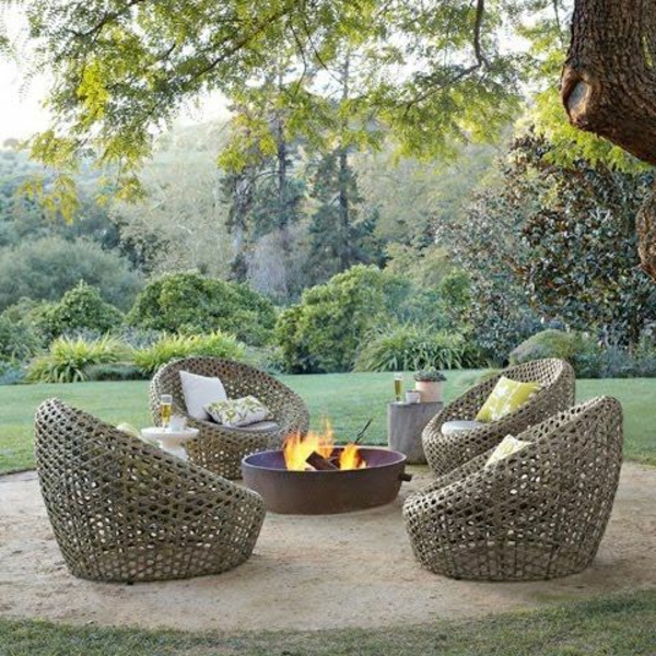 25 Outdoor Rattanmöbel - Lounge Möbel aus Rattan und Polyrattan