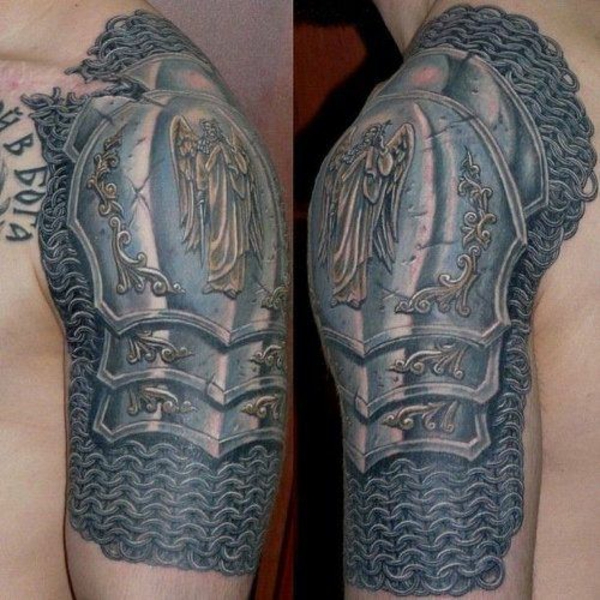 tattoos bilder für männer panzer motiv oberarm tattoo
