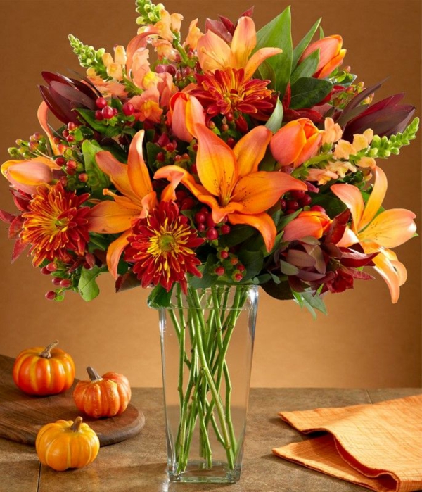 70 Herbstblumen als dekorative Blumenarrangements