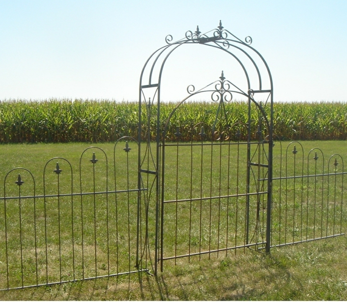 Gartenzäune aus Metall bringen mehr Stil in den Außenbereich