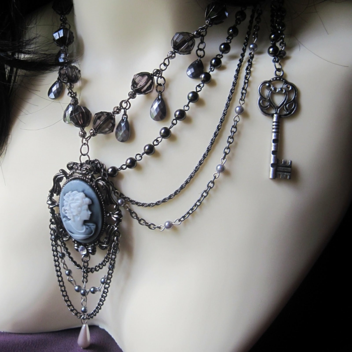 Gothic Schmuck eine mystische Inspiration aus den alten Zeiten