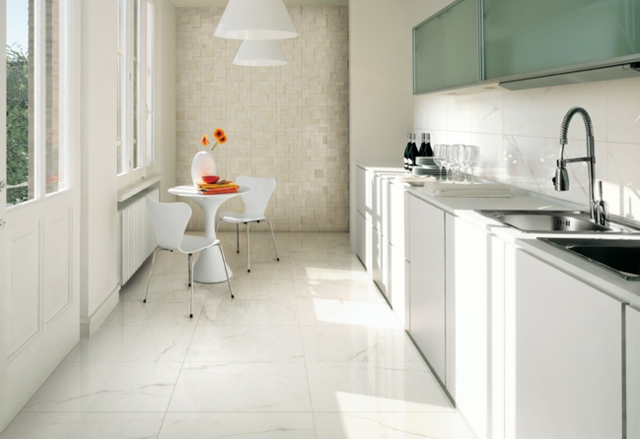 Küchenfliesen machen das Interieur lebendig