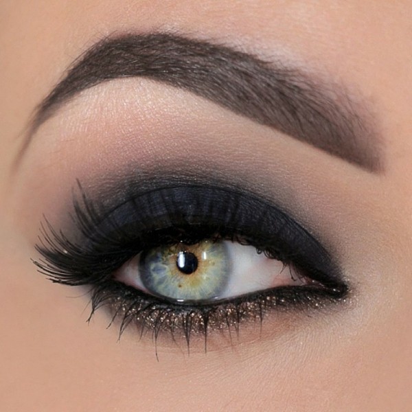 Smokey Eyes Schminken Eine Schritt F R Schritt Anleitung Und Wichtige