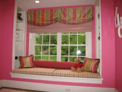 fensternische deko idee cool rosa