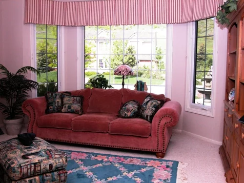 klassisch ausstattung fensternische sofa teppich hocker