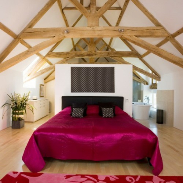 Der Platz hinter dem Bett im Schlafzimmer - Stilvolles Design