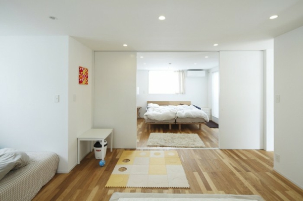 schiebetür idee schlafzimmer holzboden minimalistisch