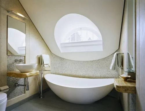badezimmer im dachgeschoss badewanne extravagant