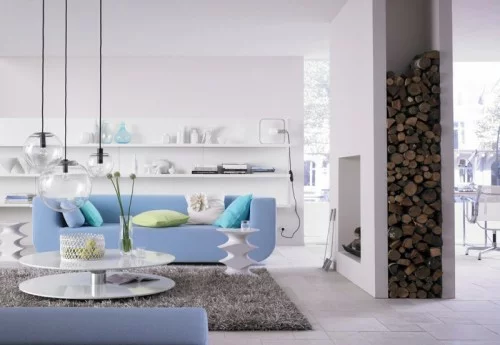 dekoration mit brennholzmuster idee pastellfarben wohnzimmer