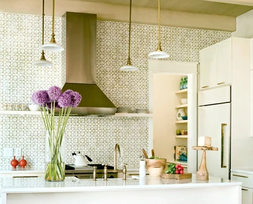 frisch lila blumen idee küchenblock küchenspiegel design