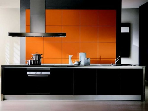 küche schwarz kompakt modern orange quadraten küchenspiegel