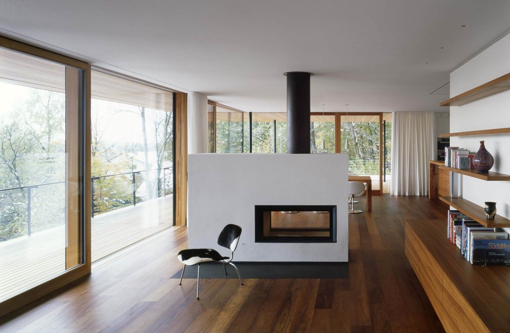 minimalistisch holz bodenbelag weiss kaminofen wohnbereich