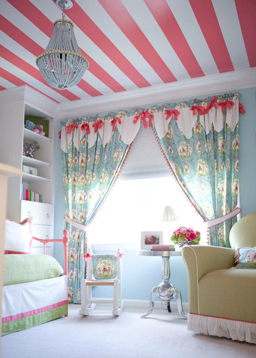 Mädchen Schlafzimmer im Shabby-Chic-Stil rosa akzente streifen decke