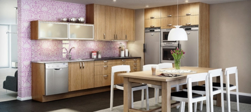 skandinavisch küchen design trennwand tapeten lila holz ausstattung