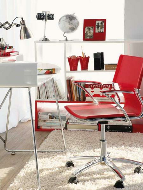 weich teppich rot stuhl heimbüro gemütlich bequem originell ausgestattet