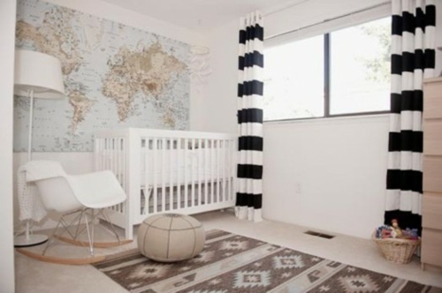 weiße babyzimmer design ideen orange bunte gestreifte- gardine