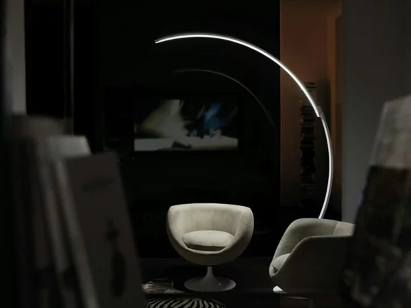 aluminium stehlampe originell design wohnbereich modern  luxus