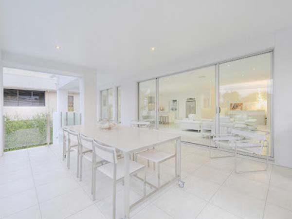 Himmlisches, weißes Haus Design in Australien ansässig