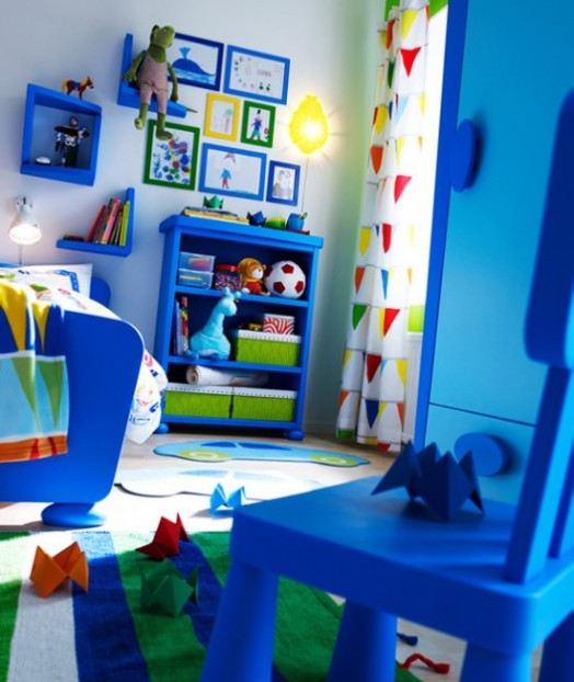 coole Kleinkinderzimmer-Ideen Jungs blaue Möbel
