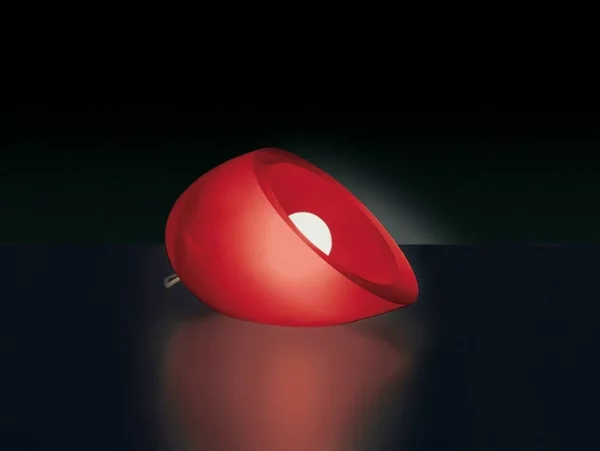 designer tischlampe aus technopolymer nina penta rot
