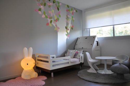graues kinderzimmer design baby beleuchtungskörper bunny