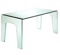 Extravaganter Schreibtisch aus durchsichtigem Glas – originelle Ideen