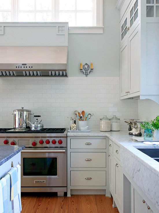 küchenbereich weiß kochbereich küchenschrank glanzvoll