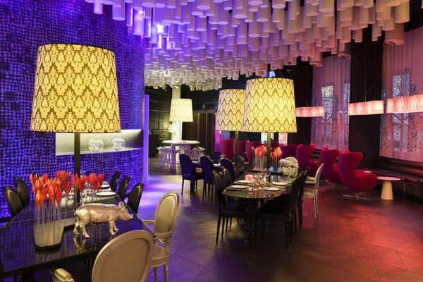 vereinigte farben barcelo raval hotel design stehlampen restaurant