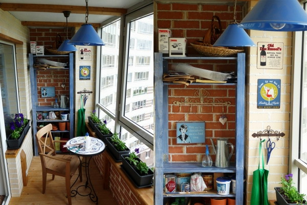 coole deko ideen für balkon designs tisch rattan blau