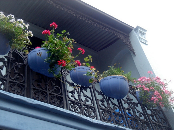 hängenden garten auf balkon gestalten kleingarten coole ideen