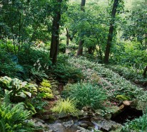 Frühlingsideen dafür, wie man einen Schatten Garten gestalten kann