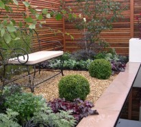 Holzzaun oder Sichtschutz aus Holz im Garten bauen