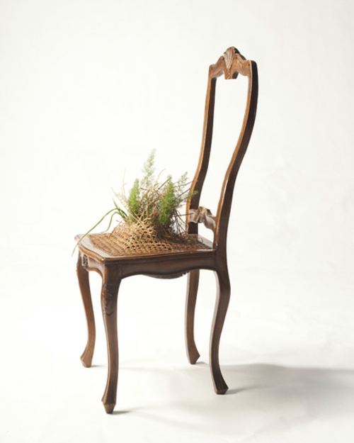 Recycelte Möbel als Pflanzen Behälter verwendet klassisch stuhl