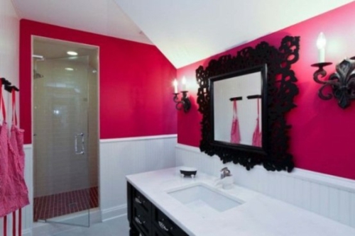 badezimmer design möbel weiblich rot wandfarbe weiß
