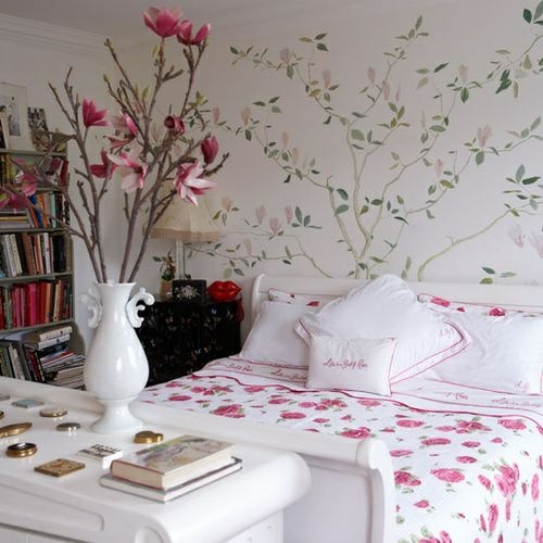 blumenmuster floral wand vase bett schlafzimme design
