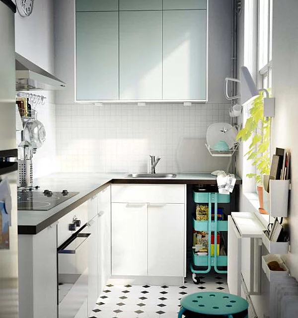 farbiges interior design mintgrün küche akzente weiß