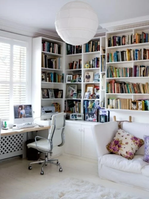 feine home officeideen elegant buch regale weiß sofa