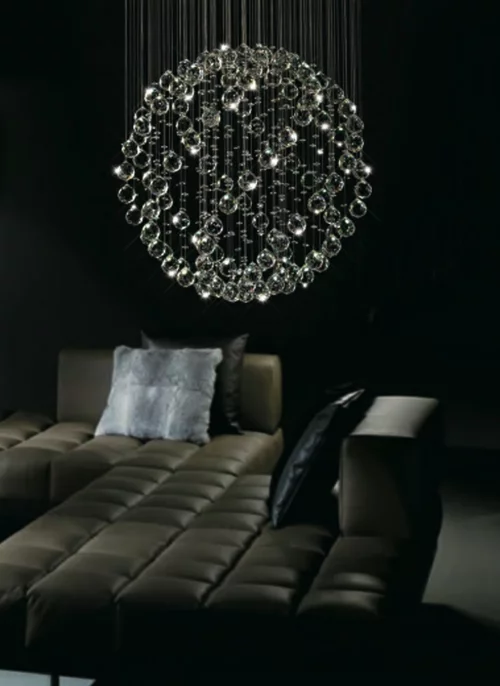 glas kugel kronleuchter dekoration dunkel sofa modern
