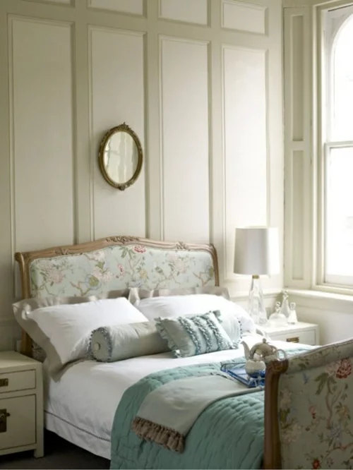 romantische schlafzimmer designs pastellfarben meerblau bettdecke