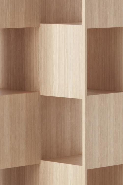 Ein sonderbares Bücher Regal holz interessant design japanisch studio