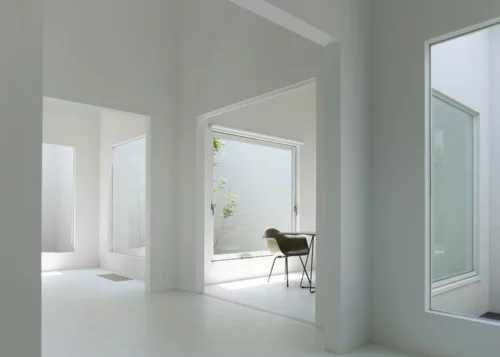 minimalistisches interior design weiße einrichtung - japanische zahnklinik