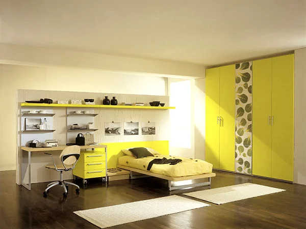 Wand Farben im Schlafzimmer gelbe matratze kleiderschrank eingebaut