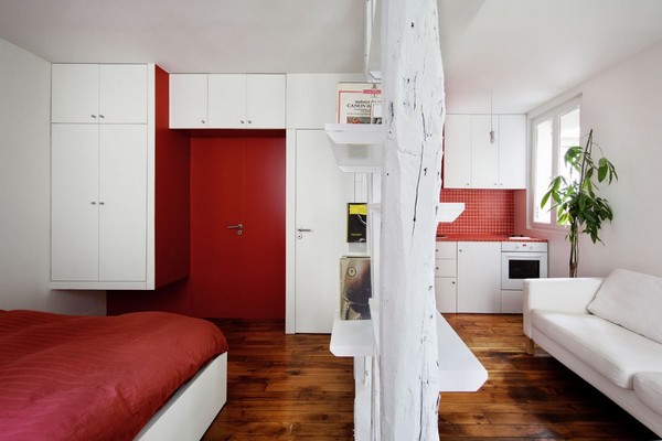 coole kleine apartments rot akzente weiß holz bodenbelag einrichtung