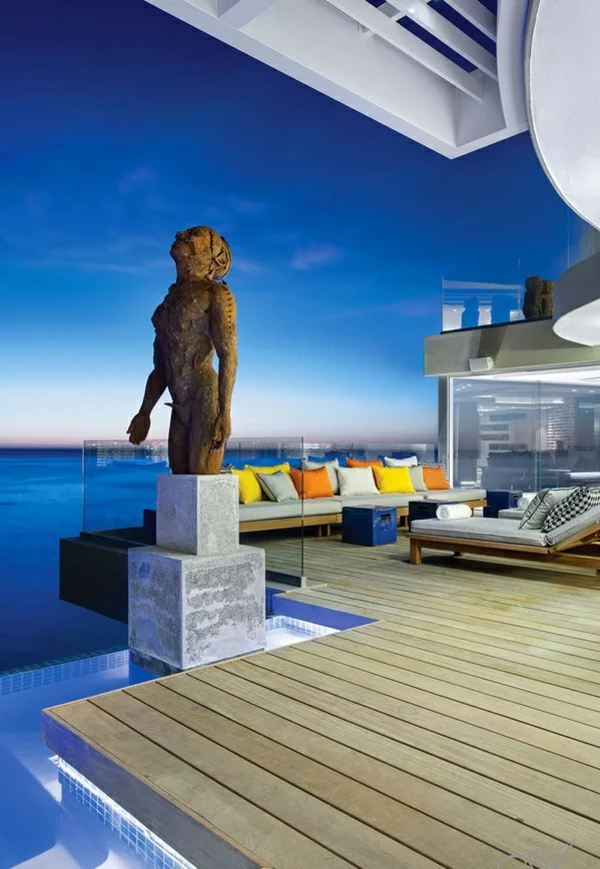 designer neu gestaltetes apartment atlantisch ozean statue