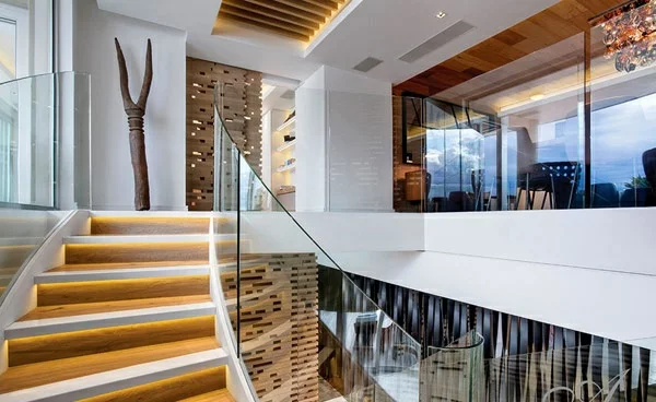 designer neu gestaltetes apartment atlantisch ozean treppenhaus