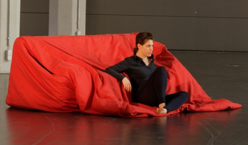 fröhliche rote designer couch interessant demonstration