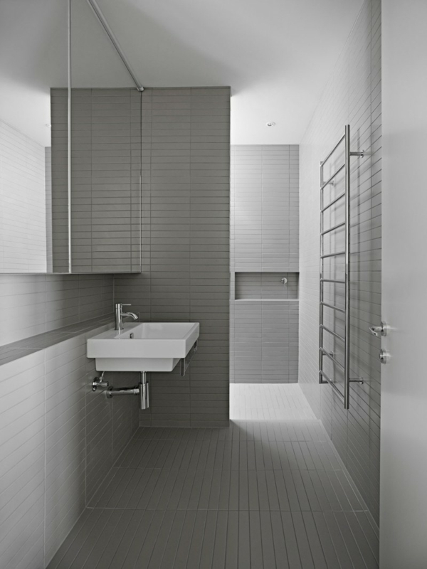großes modernes haus architektur badezimmer fliesen grau minimalistisch