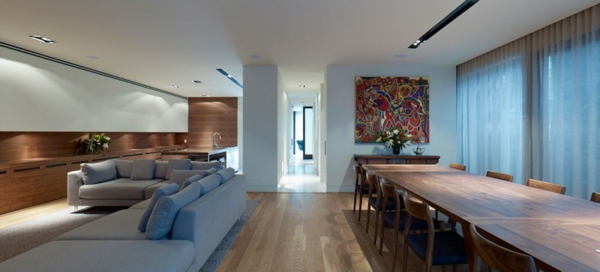 großes modernes haus wohnzimmer esszimmer ecksofa blau