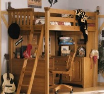 Kinder Hochbett mit Schreibtisch und Lagerschränken ausgestattet – Designer Lösung